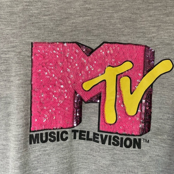 Gray Short Sleeve MTV Plus Size Tee Shirt 3X Pink Sequin Design - Picture 2 of 8